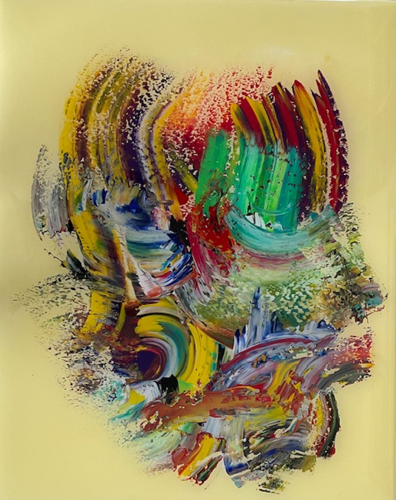 Abstrakte Kunst mit dicken, bunten Pinselstrichen auf hellem Hintergrund.